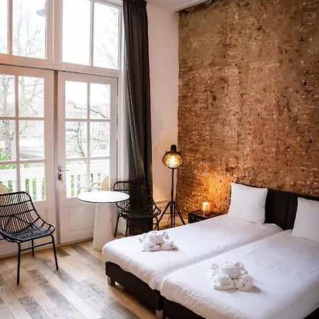 Bell's Boutique Hotell 3*