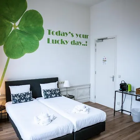 Bell's Boutique Hotell 3*